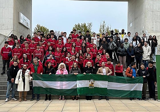 Visita de 150 alumnos del IES Alhambra y del colegio Fundación CajaGranada al Museo Memoria de Andalucía