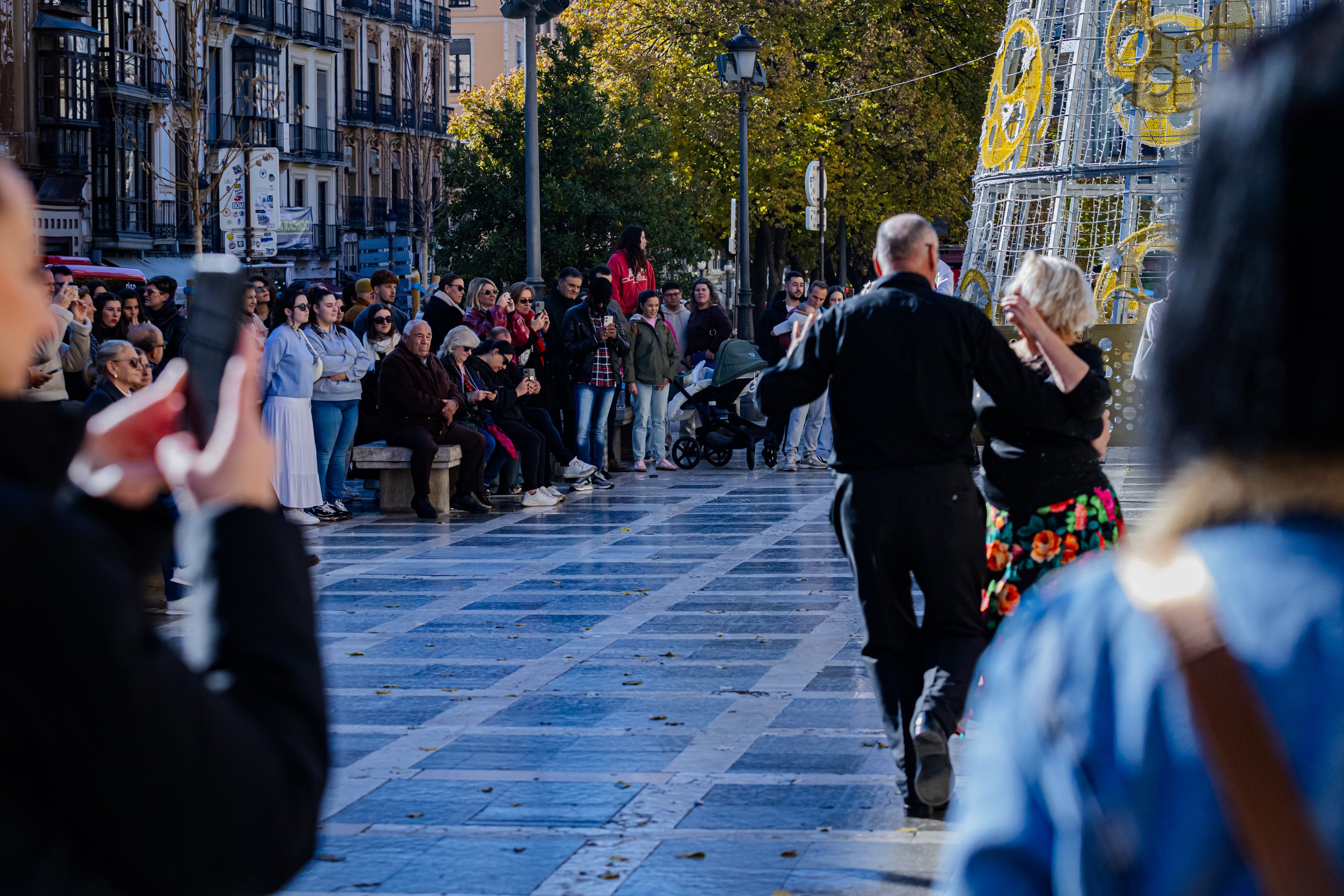 Ambientazo en las calles de Granada