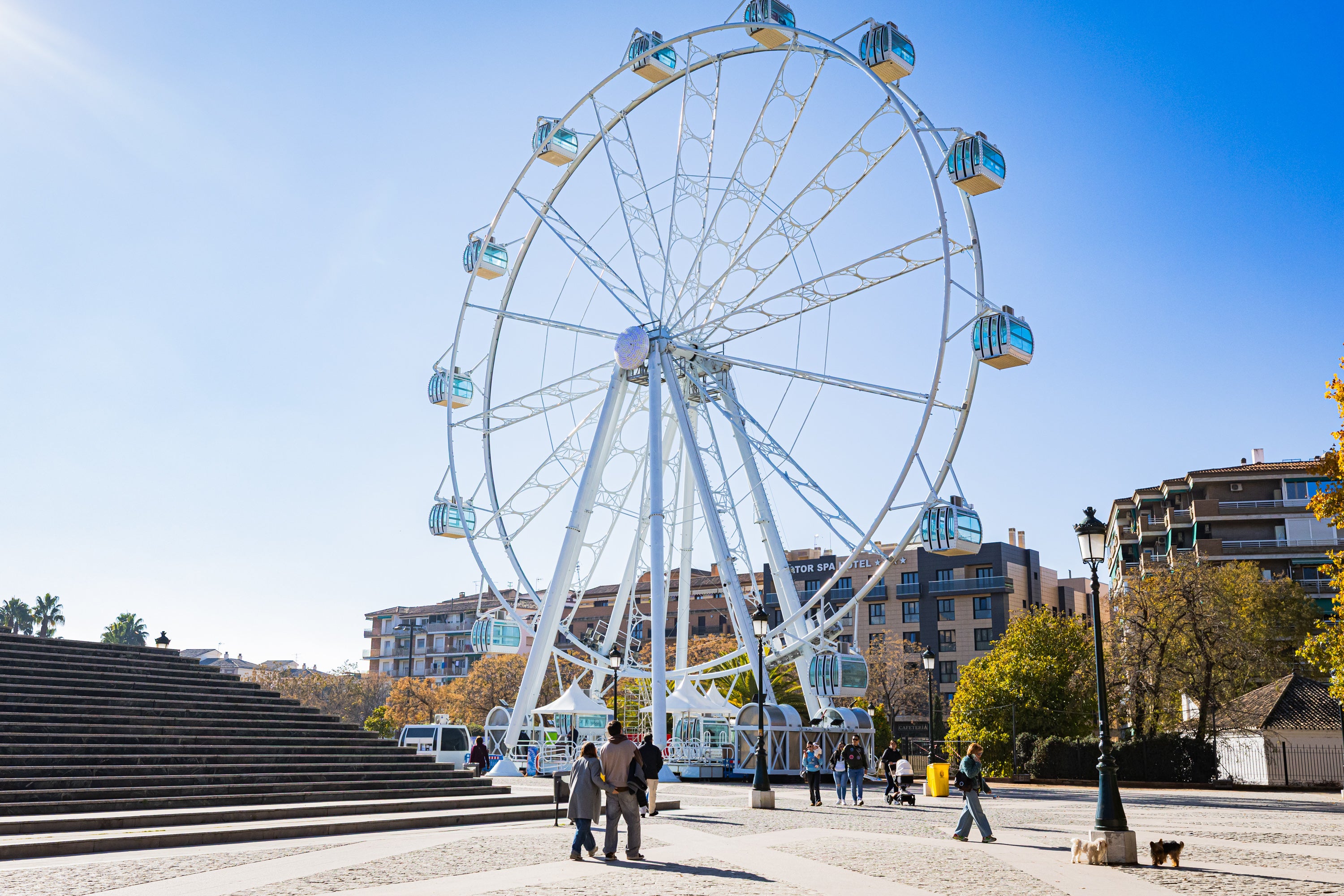 Ambientazo en las calles de Granada