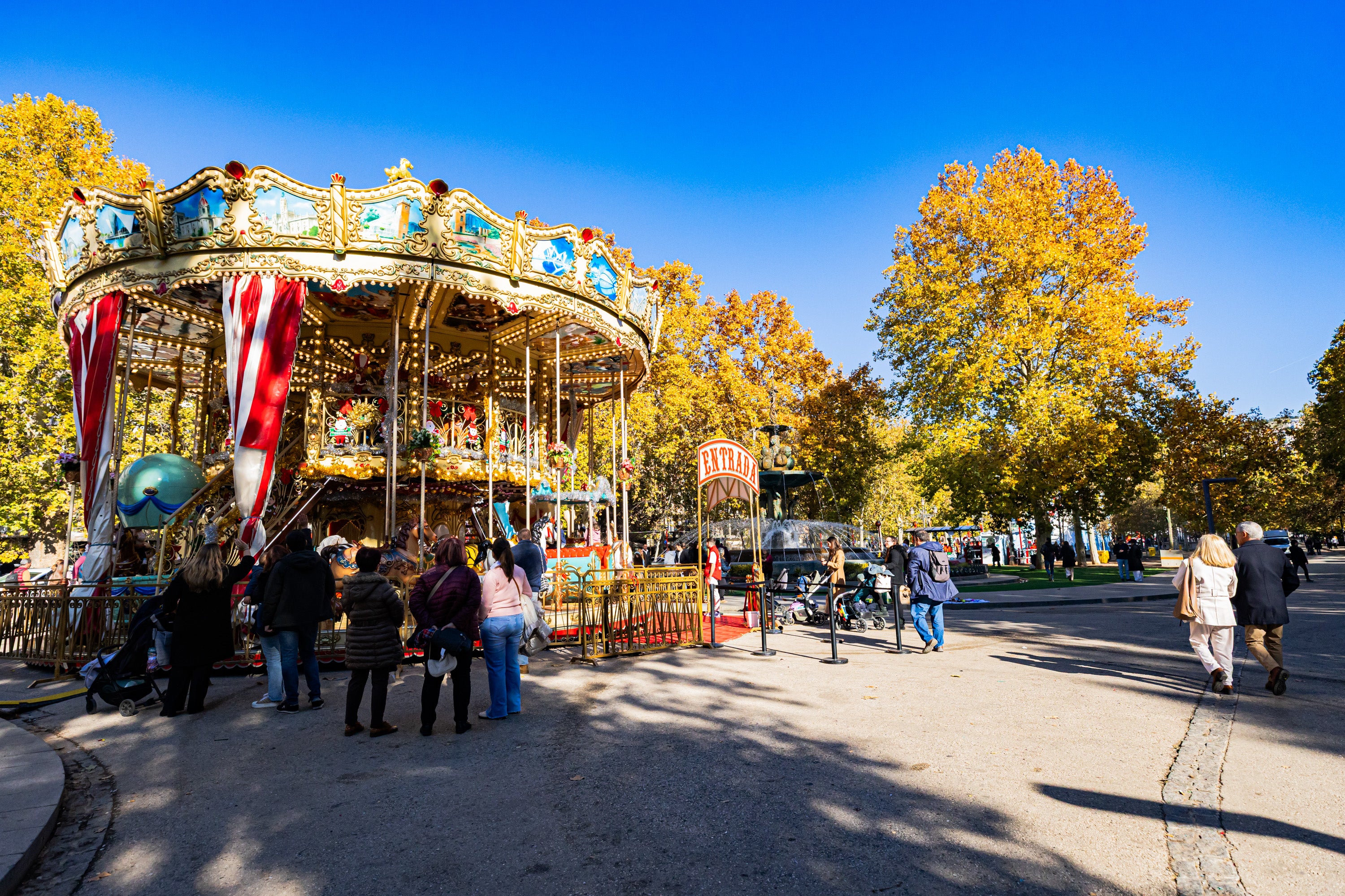 Ambientazo en las calles de Granada
