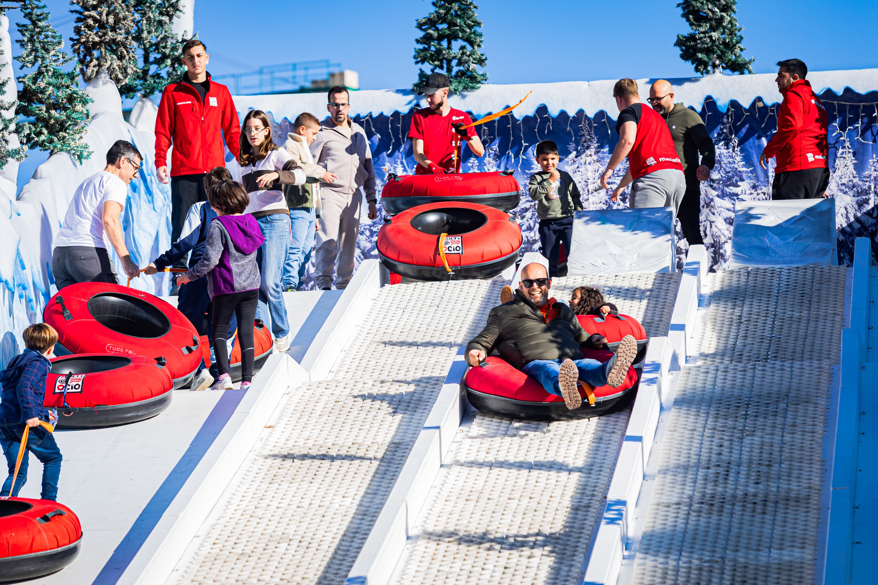 Ambientazo en las calles de Granada