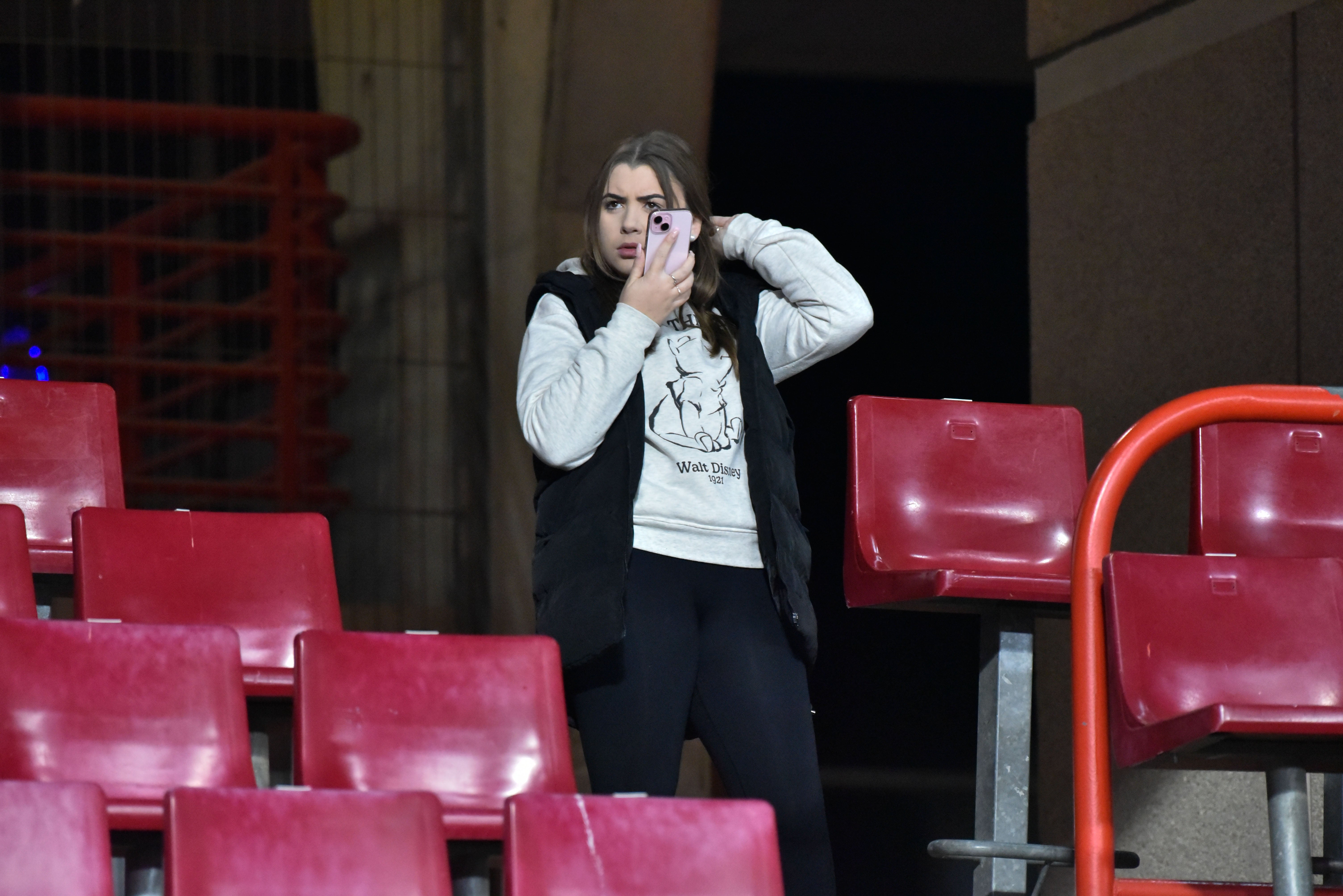 Encuéntrate en la grada del Granada-Ceuta