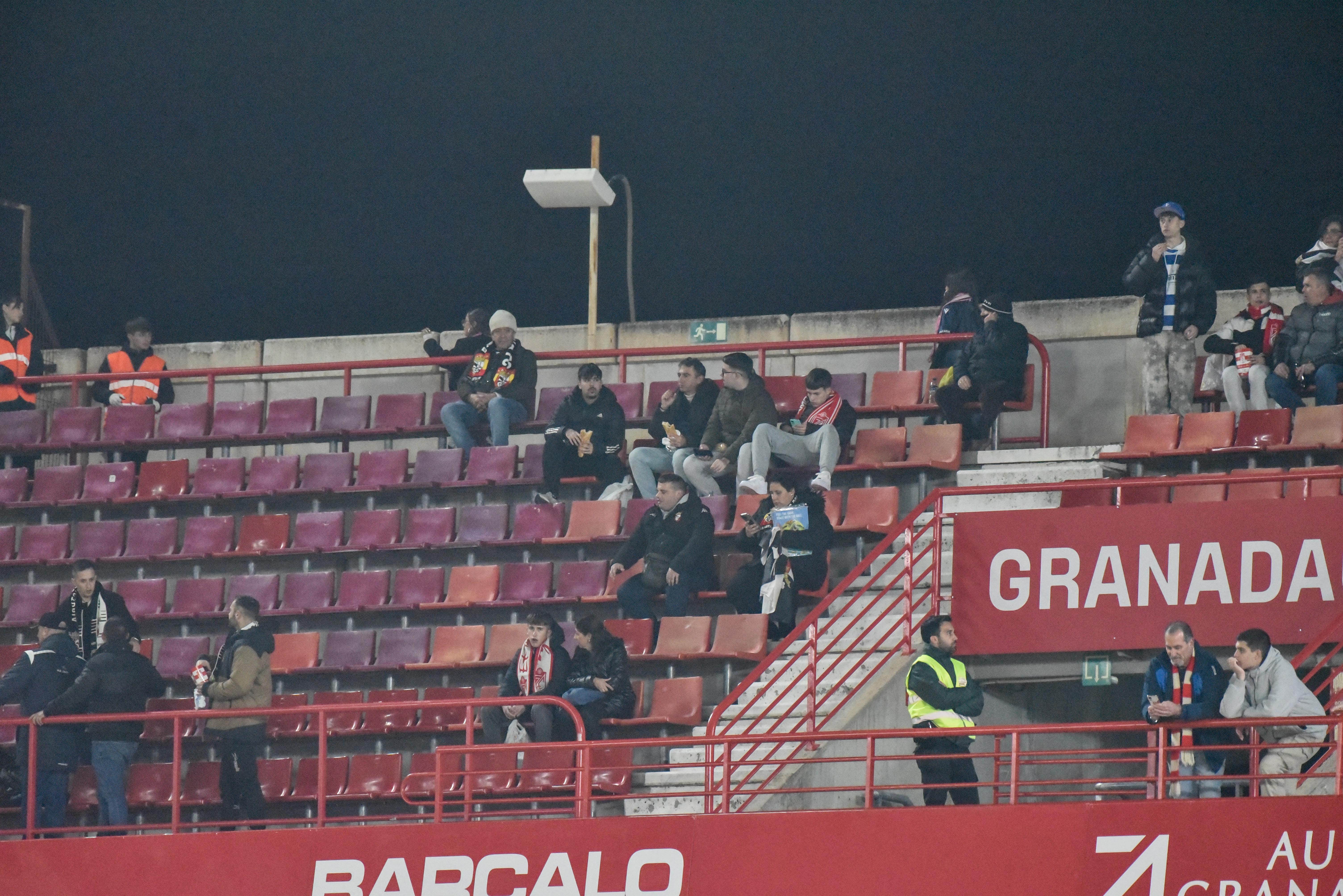 Encuéntrate en la grada del Granada-Ceuta