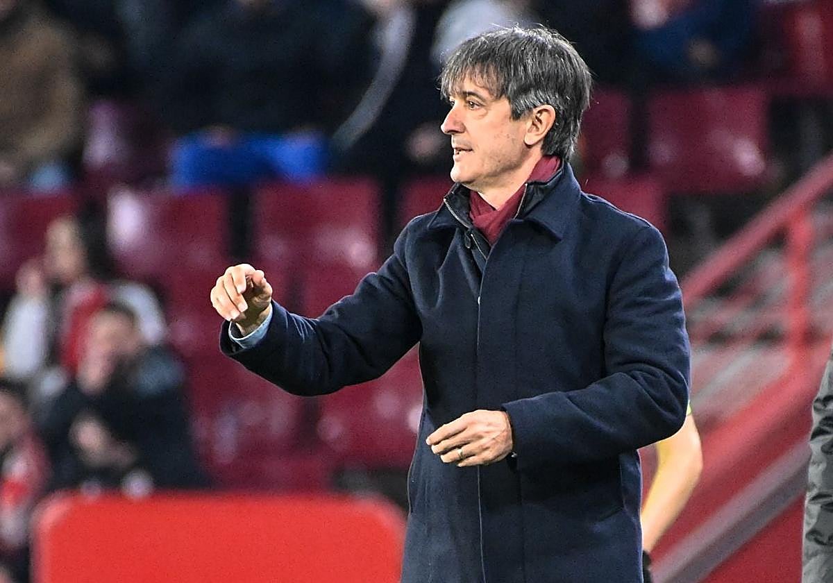 Pacheta dirige al Granada contra el Ceuta.