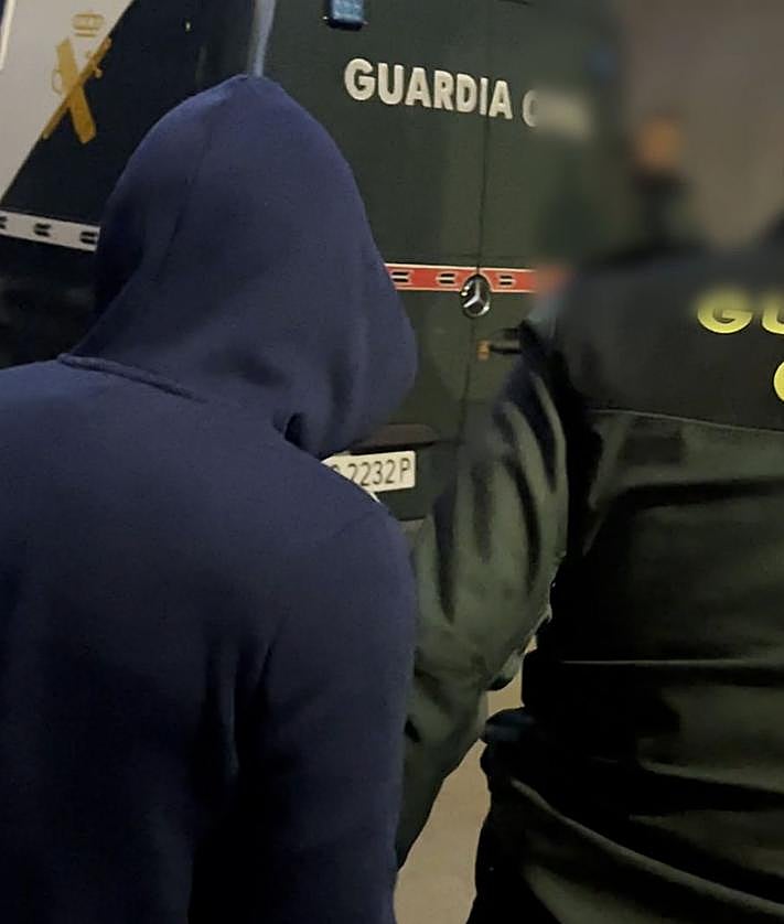 Imagen secundaria 2 - Detenidas 25 personas por el blanqueo de millones de euros procedentes del narcotráfico en Granada y Almería