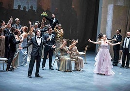 Escena de la ópera 'La Traviata' interpretada en el Maestro Padilla.