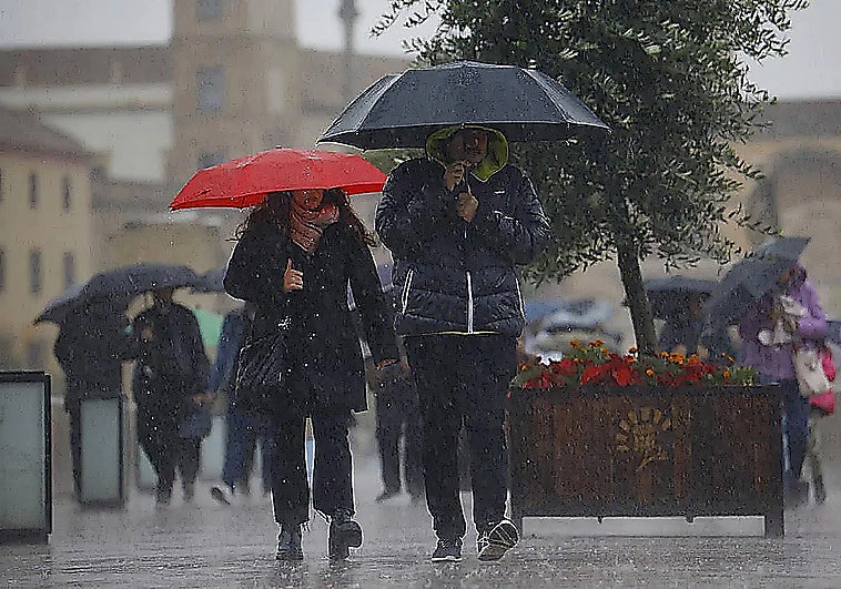 Meteorólogos señalan el día del cambio del tiempo en Granada: lluvias y frío polar