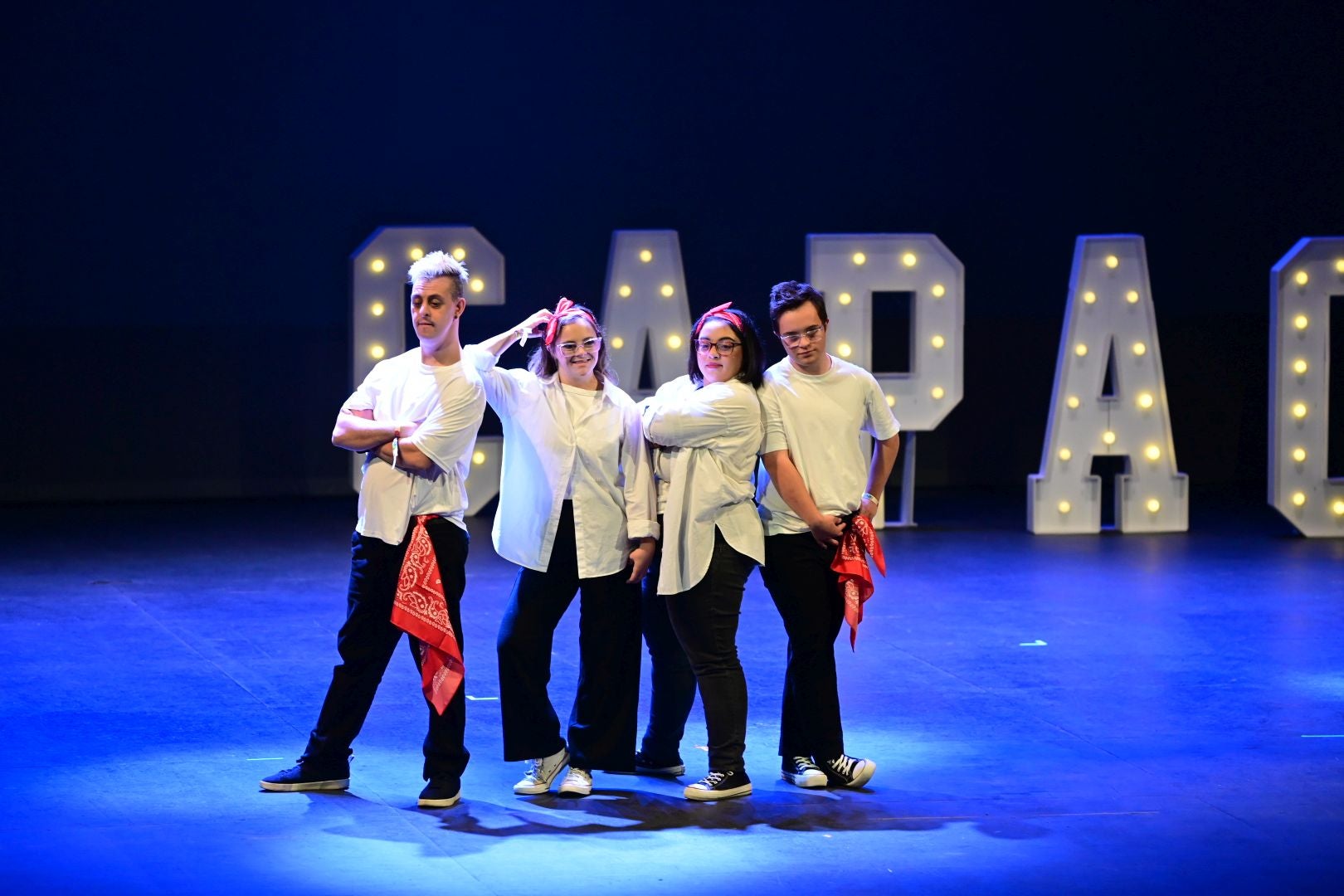 Participantes en una de las actuaciones ofrecidas en la gala.