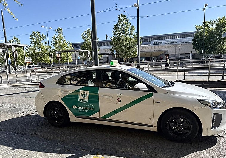Los taxis de Granada incorporan la IA en la recepción de llamadas