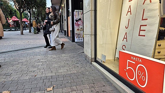 Las rebajas se cuelan en las últimas compras navideñas para aliviar la cuesta de enero en Jaén