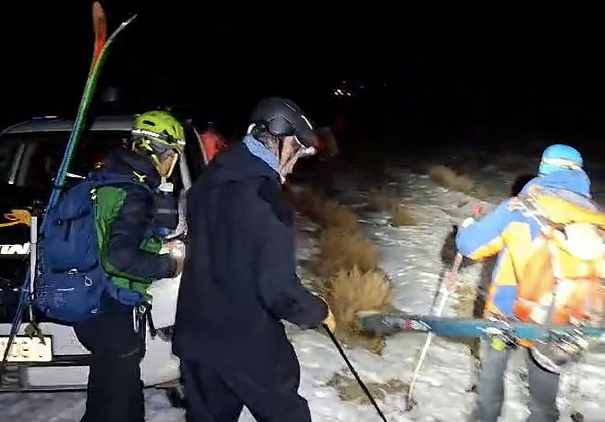 Un herido por una avalancha de nieve en Sierra Nevada mientras hacía ...