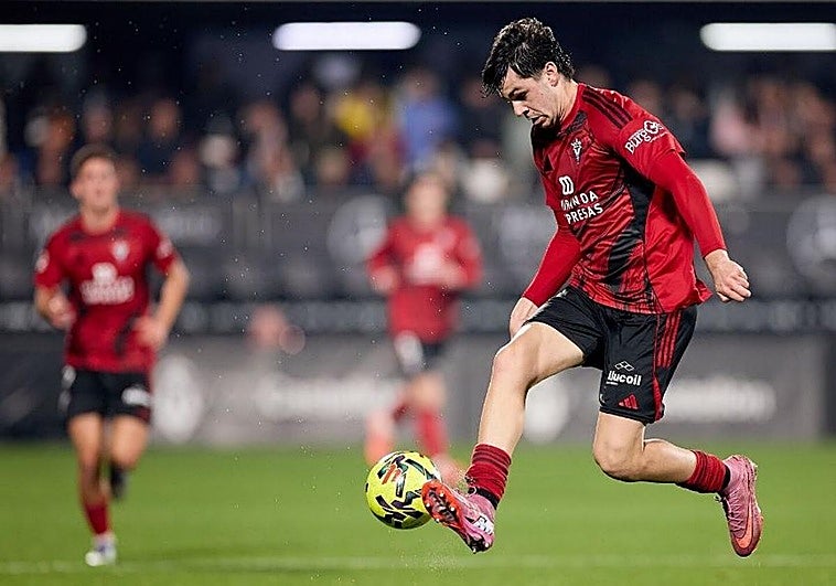 Últimos flecos para que el Granada CF anuncie a Gonzalo Petit