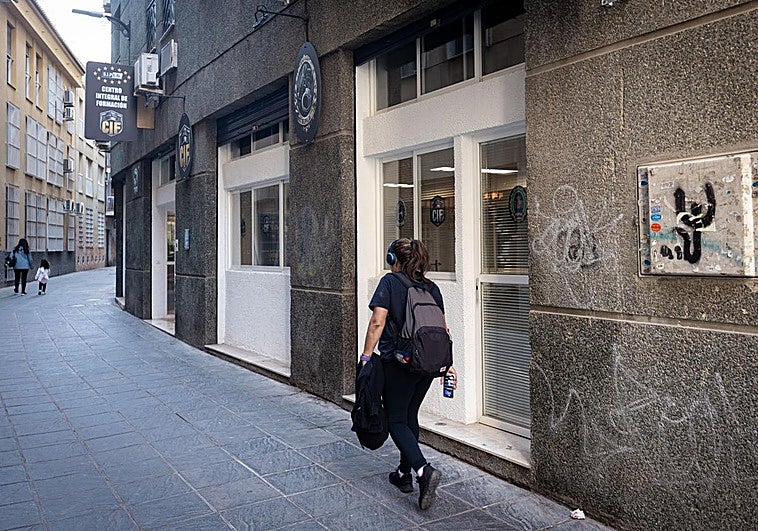 «Nenes, convocada una barbacoa costeada por el sindicato para cerrar acuerdos»