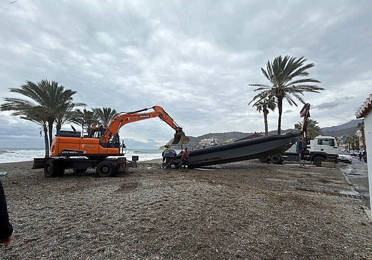 Almuñécar alerta del «grave riesgo» tras seis narcolanchas en tres días: «No es un problema de los guardias civiles»