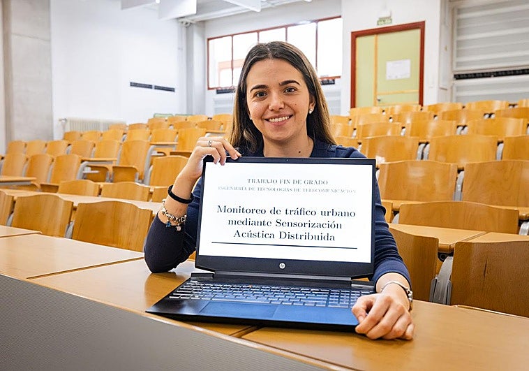 Una estudiante de Granada propone controlar el tráfico a través de la fibra óptica bajo el asfalto