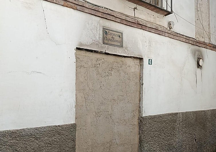 Tapian el carmen donde murió el poeta del Albaicín tras varios intentos de okupación