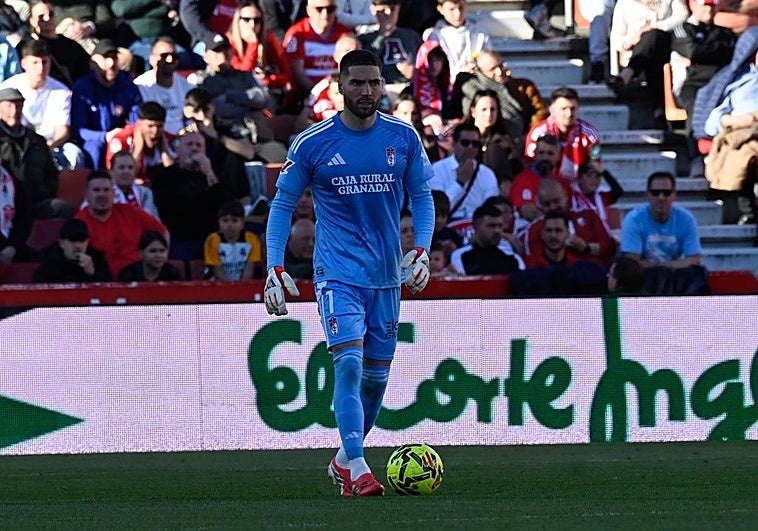 Lío en la portería del Granada CF: Luca Zidane podría perderse dos partidos por amistosos de Argelia