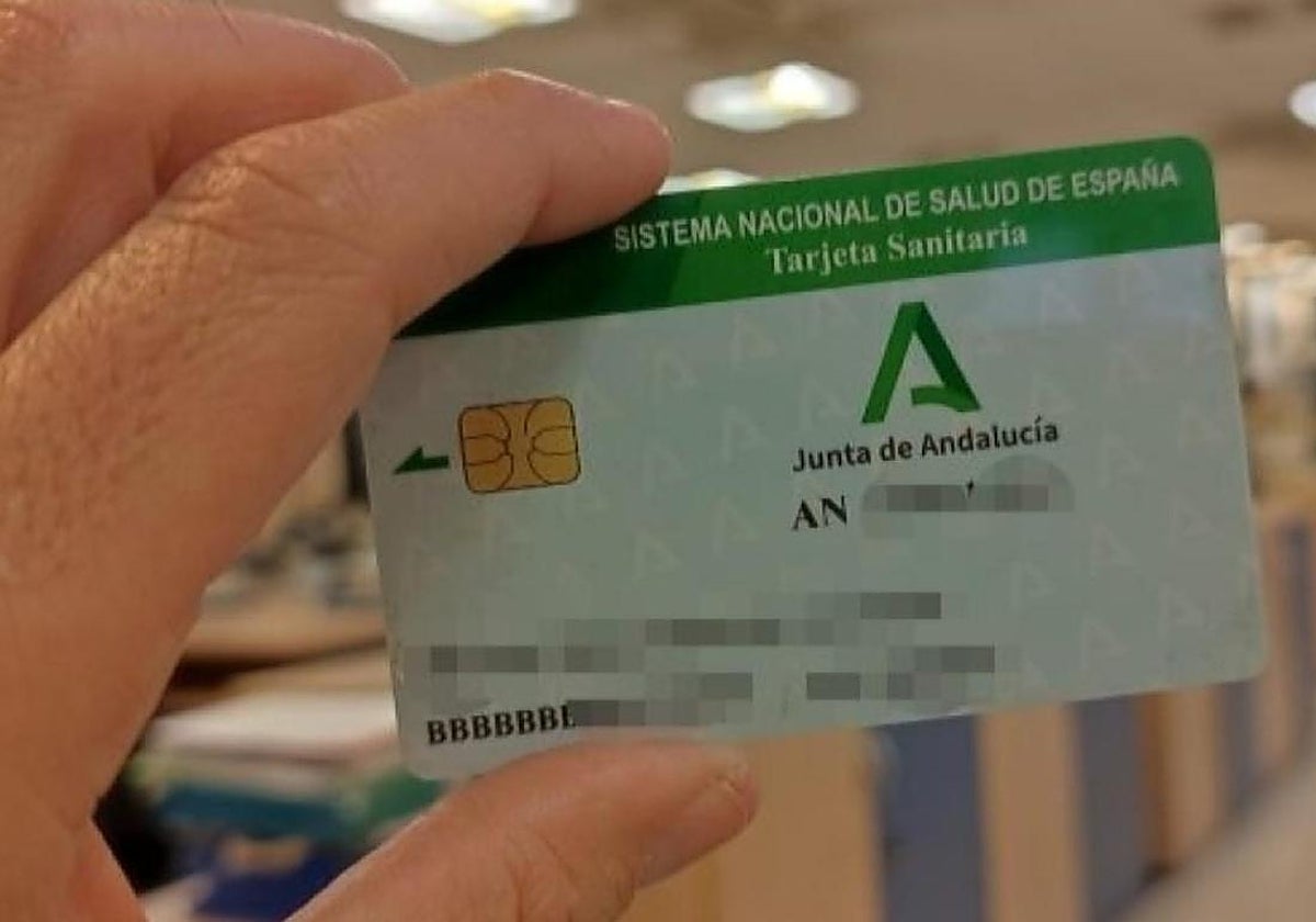 Andalucía estrena tarjeta sanitaria: cómo llevarla en el móvil y retirar medicación
