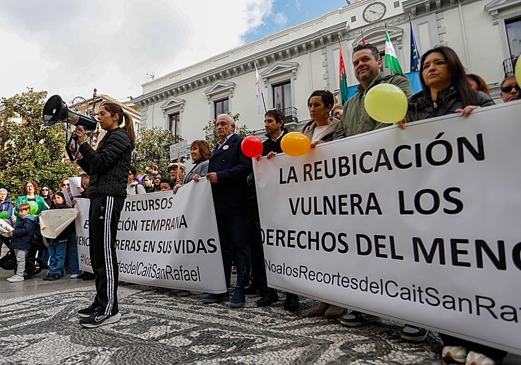 Los terapeutas de San Rafael alzan la voz: «¿Es humano decidir lo que necesitan otras personas sin preguntarles a ellas?»