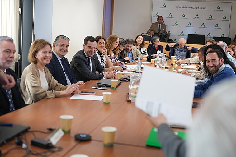 La Junta desactiva en la antesala electoral el principal conflicto del Servicio Andaluz de Salud