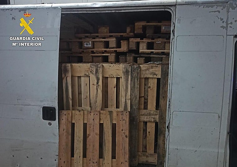 El robo más silencioso a camioneros en Granada: palés a mansalva en áreas de servicio