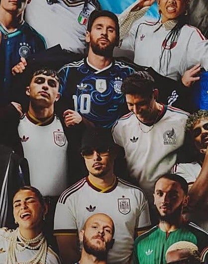 Adidas elige al granadino Dellafuente para presentar la nueva camiseta de la Selección