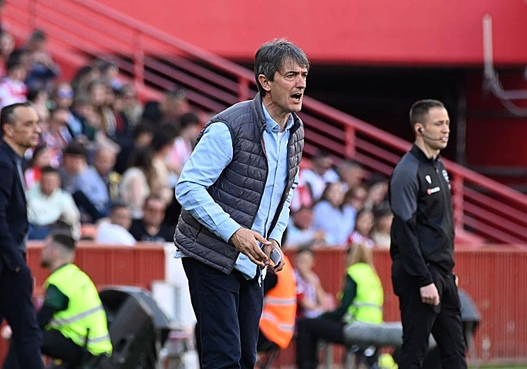 Pacheta padece un mareo en mitad del partido del Granada CF contra el Huesca