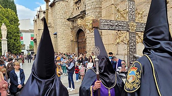 Jueves Santo con Lanzada, Expiración, Vera Cruz y Gran Poder, previo a El Abuelo