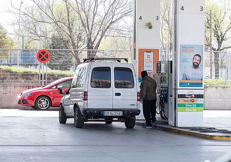 Este es el precio del combustible en todas las gasolineras al inicio del puente
