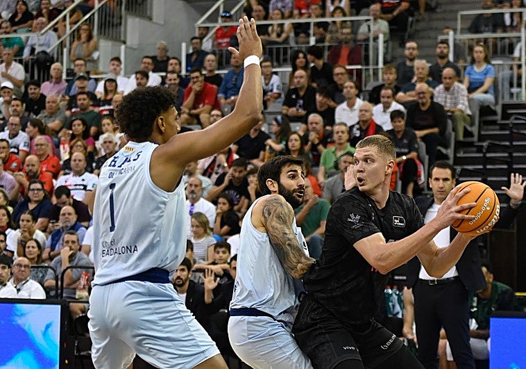 Elias Valtonen ultima su recuperación y podría volver ante el Bàsquet Girona