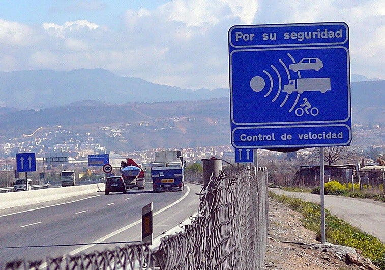 El radar de Granada que pone 64 multas al día