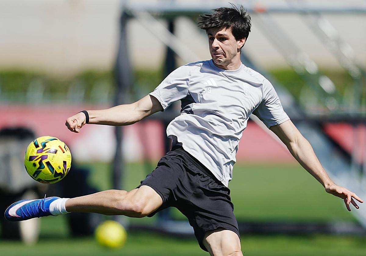 Gonzalo Petit desaparece otra vez del ataque