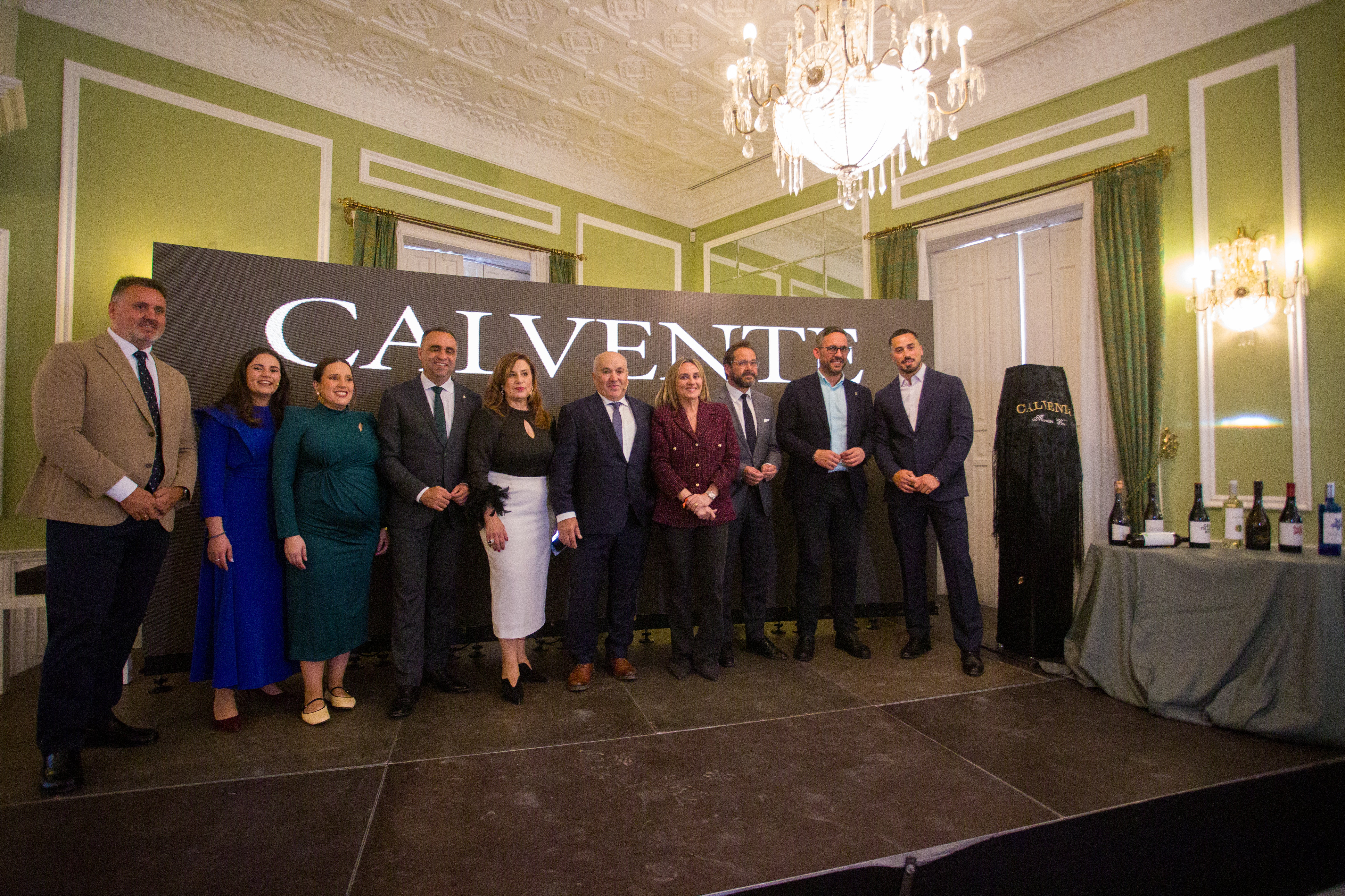 La gran familia de Bodegas Calvente celebra el treinta aniversario de su apuesta por el vino de Granada