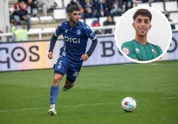 Álex Lizancos conduce un balón la jornada pasada. Al detalle, con el Huétor Vega.