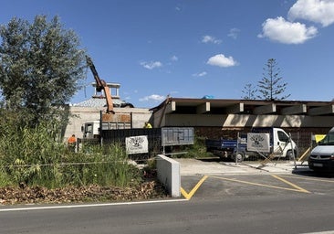 Las obras del nuevo centro en la Charca de Suárez.
