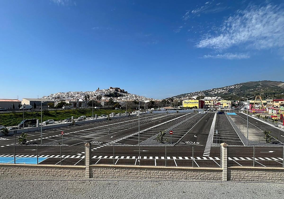 La Costa refuerza su oferta de aparcamientos para hacer frente a la temporada alta con 700 nuevas plazas
