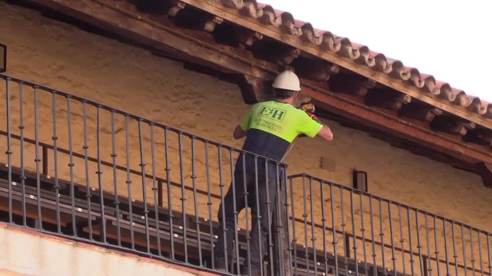 Almadén devuelve el brillo a su plaza de toros hexagonal y prepara la reapertura de su hotel