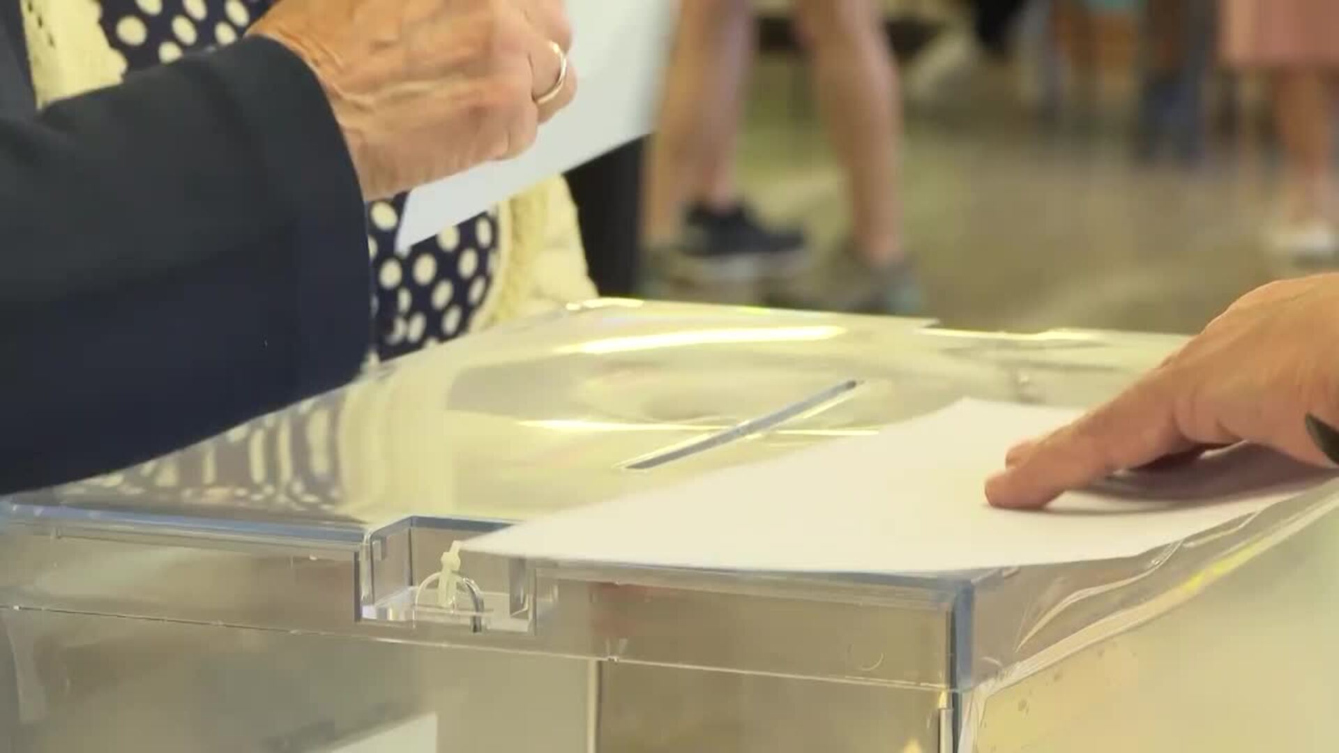 Nueve de cada 10 españoles creen que la Justicia no es imparcial con políticos, según el CIS