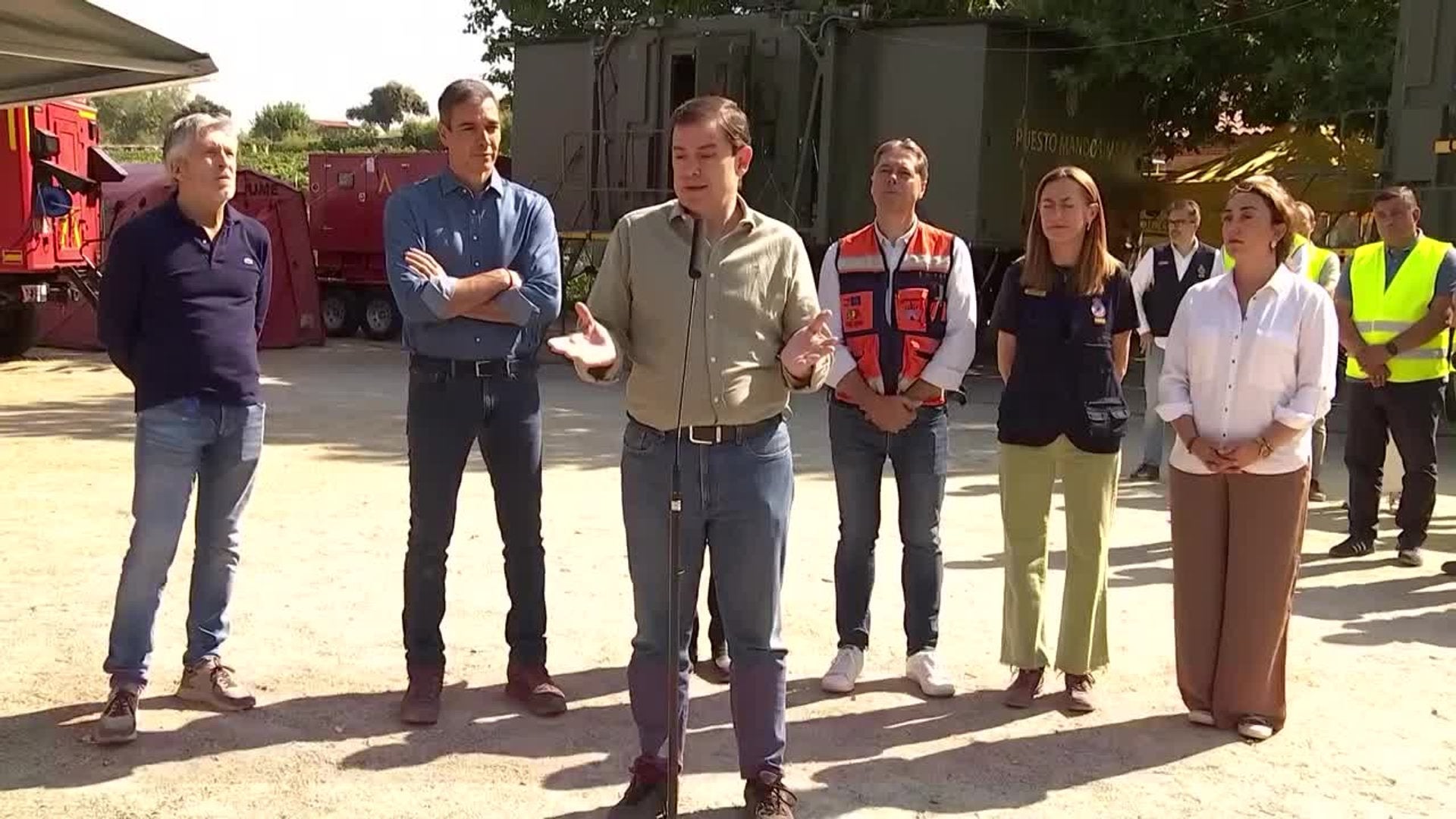Sánchez dice que la noche ha sido "positiva" en incendios de Ávila y Madrid pero pide prudencia