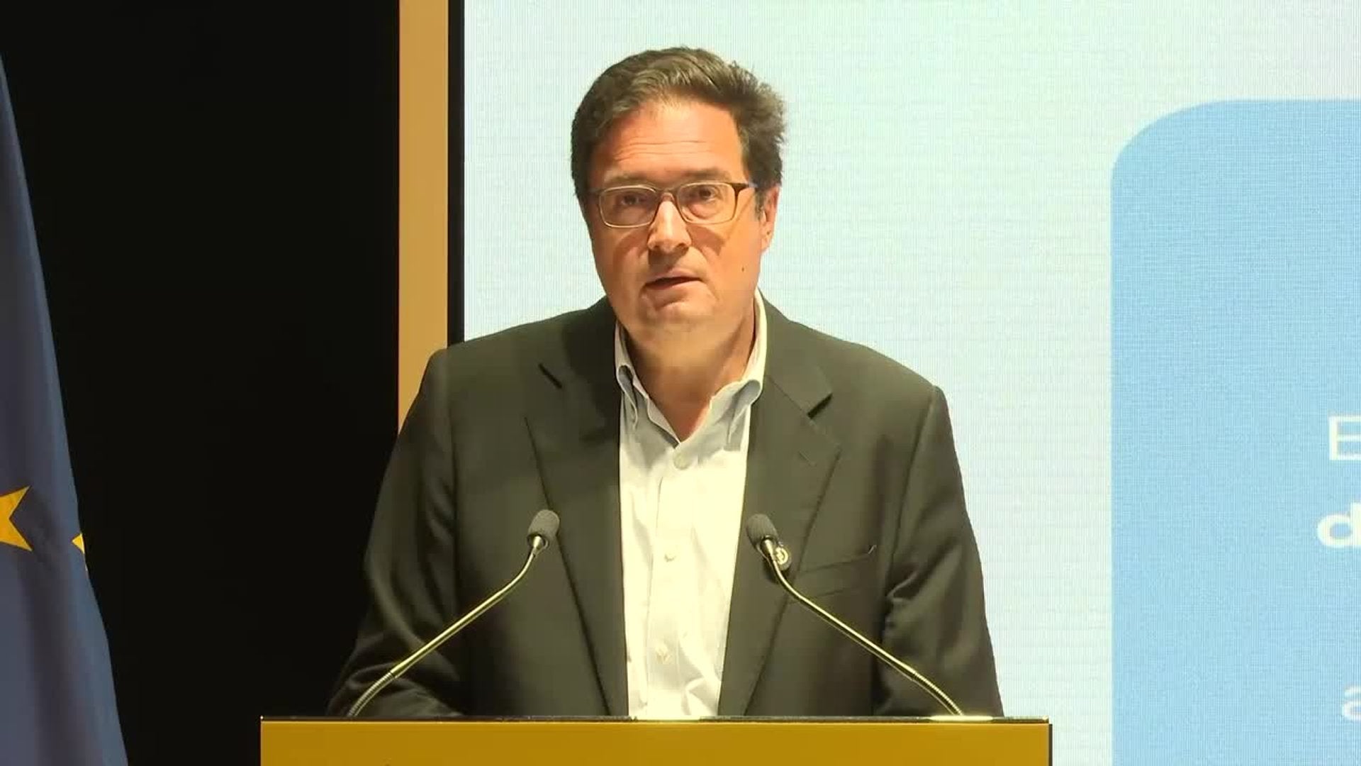 López dice que el 17 de octubre comenzará a funcionar el prefijo 400 para llamadas comerciales