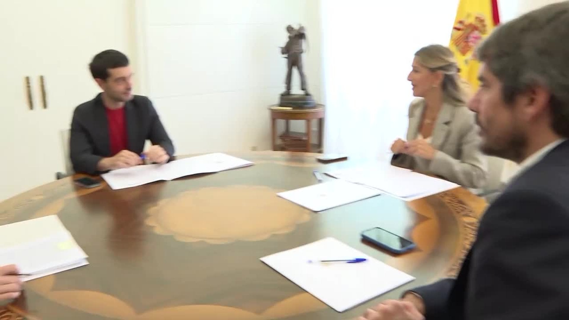 Sumar y PP reaccionan a la prórroga de la central nuclear de Almaraz
