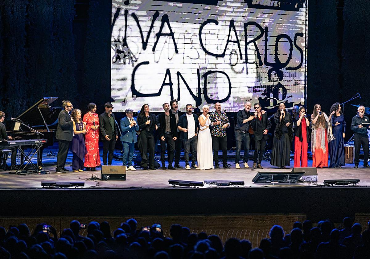 Las mejores imágenes del 80 cumpleaños de Carlos Cano en el Generalife