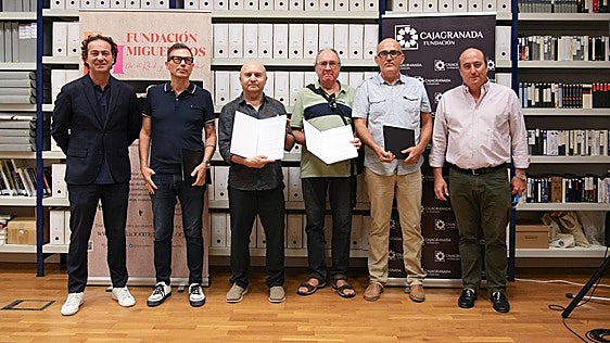 El Archivo de la Fundación Miguel Ríos avanza hacia un gran centro documental de la música granadina desde el Centro Cultural CajaGranada