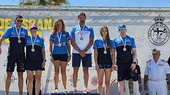 El policía granadino Joaquín González de Haro domina el Campeonato de España de surfski