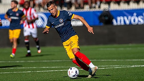 Jordi Cano pugna por el pichichi del Andorra, próximo rival, tras su no fichaje por el Granada CF