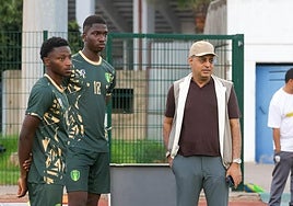 Baïla Diallo, a la izquierda, durante una sesión de Mauritania.