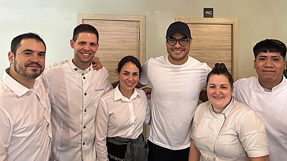 Este es el restaurante en el que Carlos Rivera se comió Almería