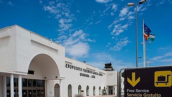 Granada puede acceder a incentivos para conectar con 24 destinos internacionales