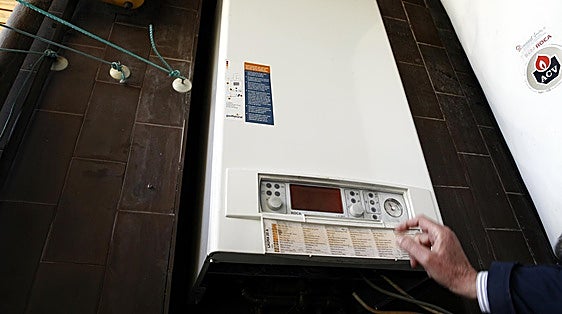 Detenido por hacerse pasar por instalador del gas para estafar a un anciando en Granada