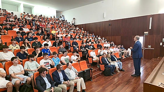 La UJA da la bienvenida a los nuevos alumnos del Campus de Linares